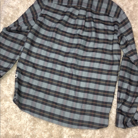 North Face men’s plaid - Picture 3 of 4